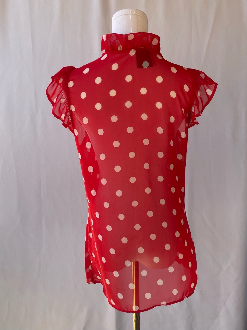 Bobeau Red Polka Dot Ruffle Blouse Medium Sheer Tie Neck Top USA - Picture 2 of 10